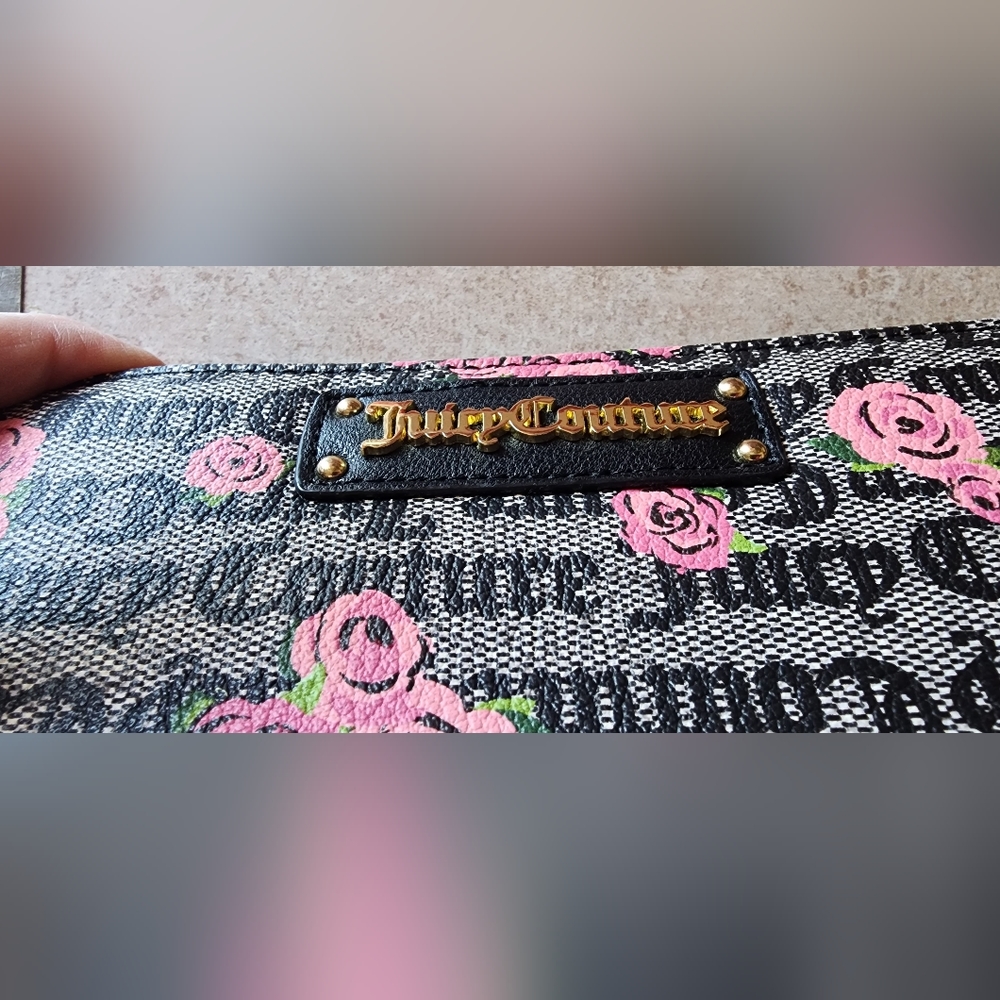 New No tag Juicy Couture pink bloom rose wallet wristlet